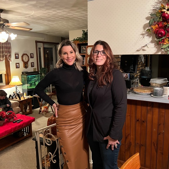 Meet your Posher, Michaelene - Picture 7 of 7